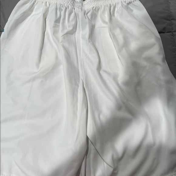 Kobe Bryant Basketball shorts Nike - Picture 5 of 5